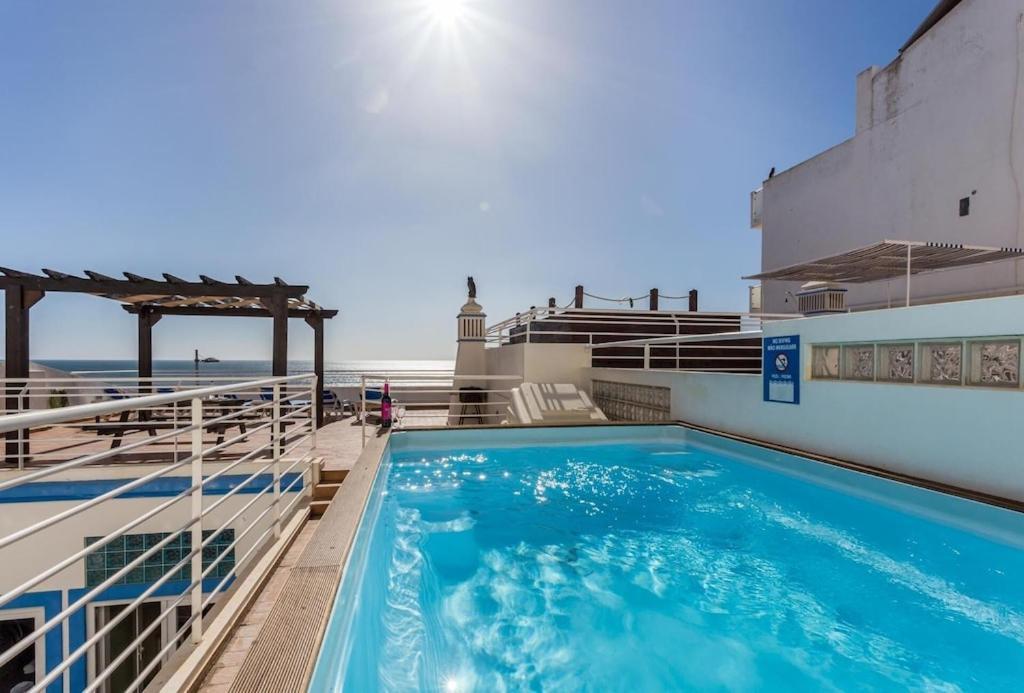 Refurbished Beachfront House, Pool, Ac, Wifi, Albufeira, Sea View Exterior photo