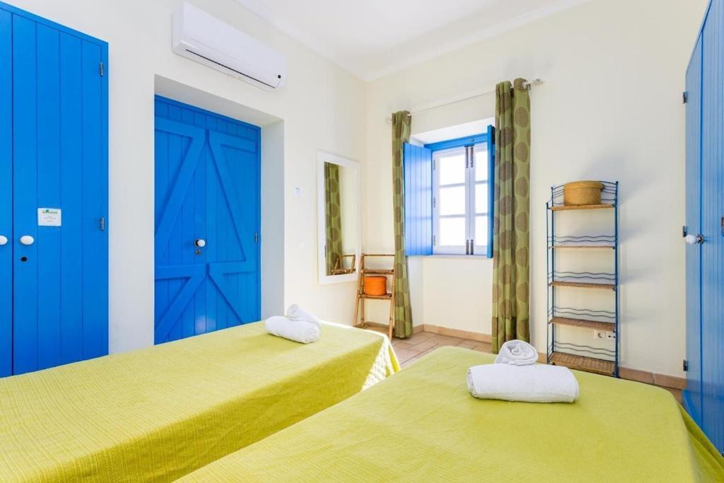 Refurbished Beachfront House, Pool, Ac, Wifi, Albufeira, Sea View Exterior photo
